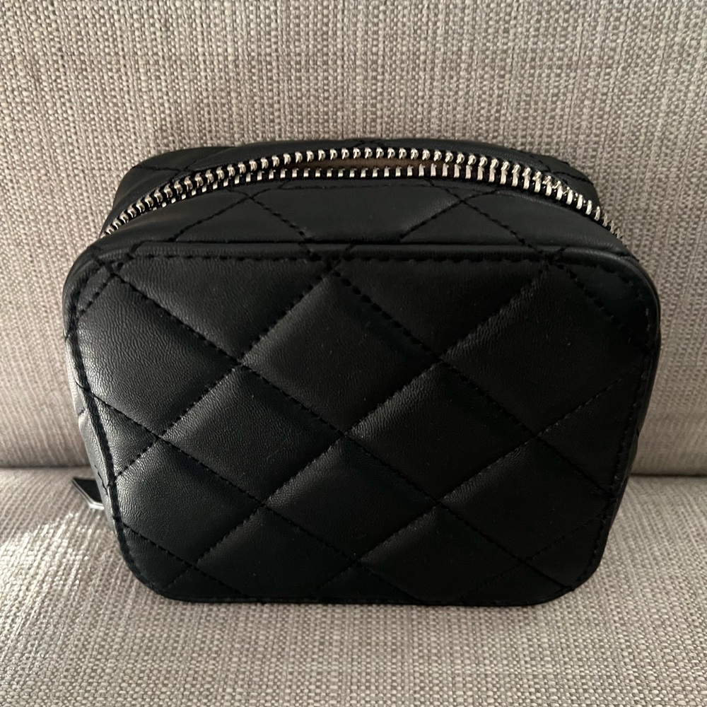 Brand New in box Trish McEvoy Black Quilted Make-Up Bag Planner - Picture 2 of 12